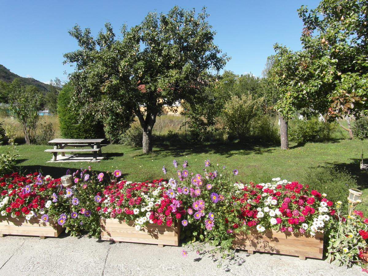 Au Vieux Tilleul Bed & Breakfast Veynes ภายนอก รูปภาพ