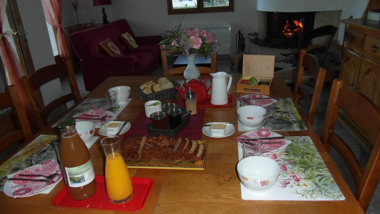 Au Vieux Tilleul Bed & Breakfast Veynes ภายนอก รูปภาพ