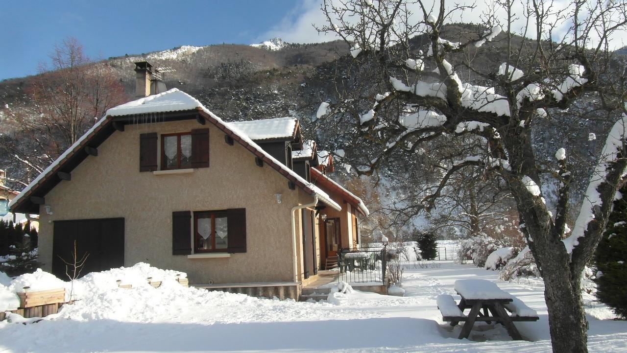Au Vieux Tilleul Bed & Breakfast Veynes ภายนอก รูปภาพ